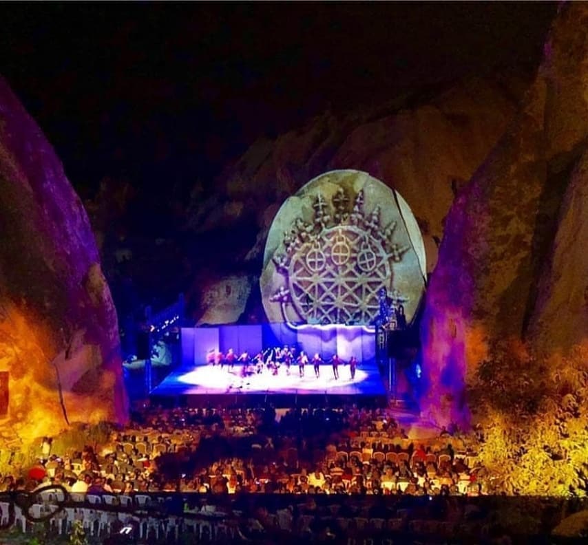 Perili Ozanlar Vadisi gece gösterisi